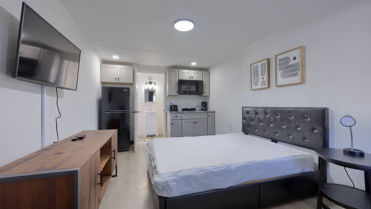 Photo of Bedroom in Akron