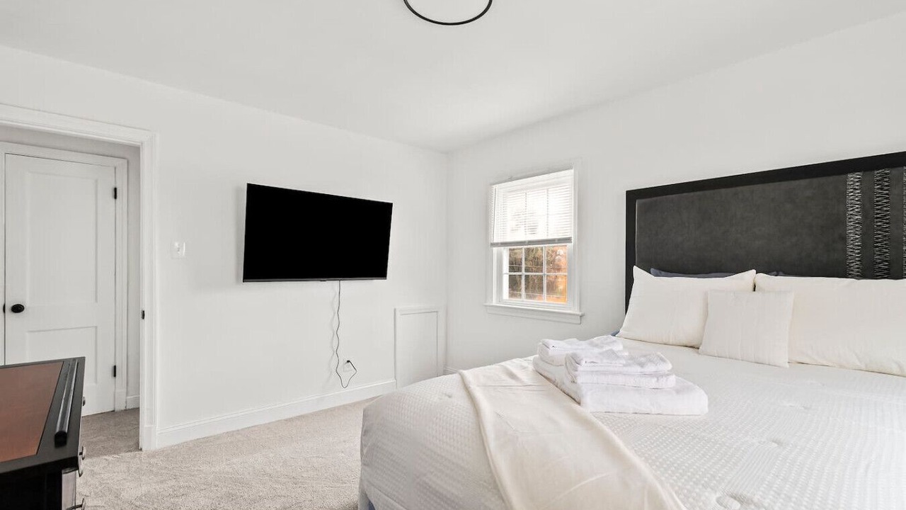 Photo of Bedroom in Chillum