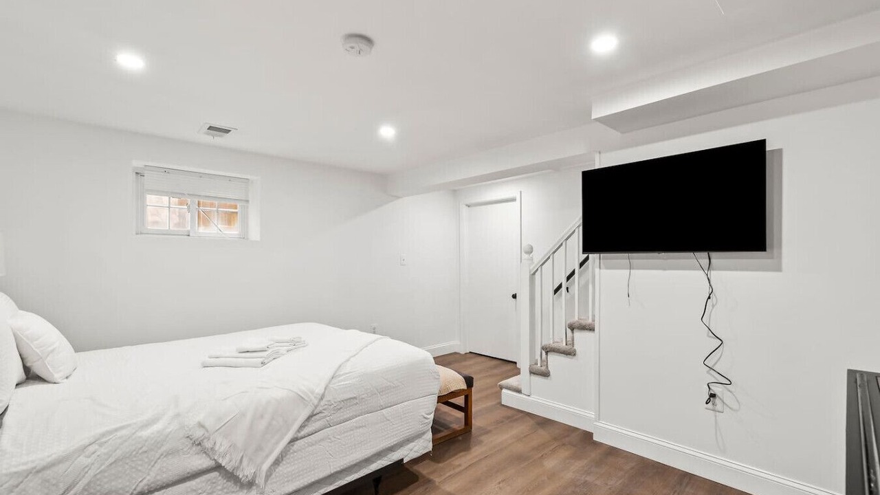 Photo of Bedroom in Chillum