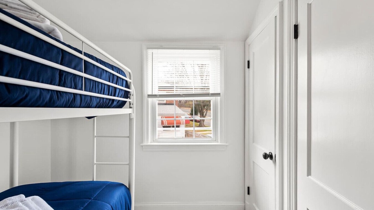 Photo of Bedroom in Chillum