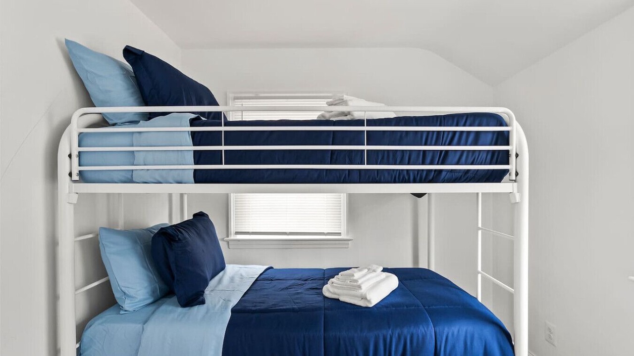 Photo of Bedroom in Chillum