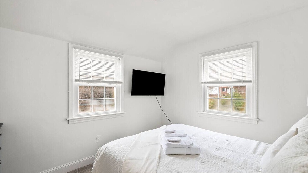 Photo of Bedroom in Chillum
