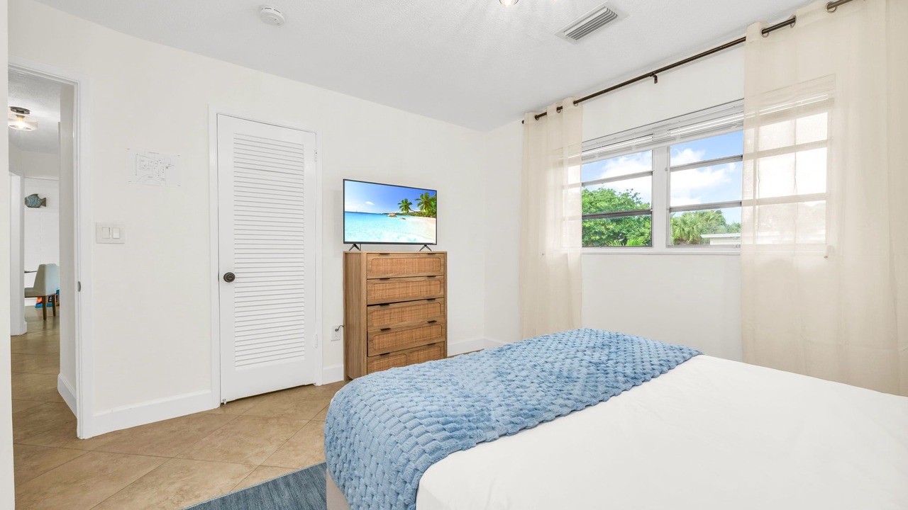 Photo of Bedroom in Garden Isles
