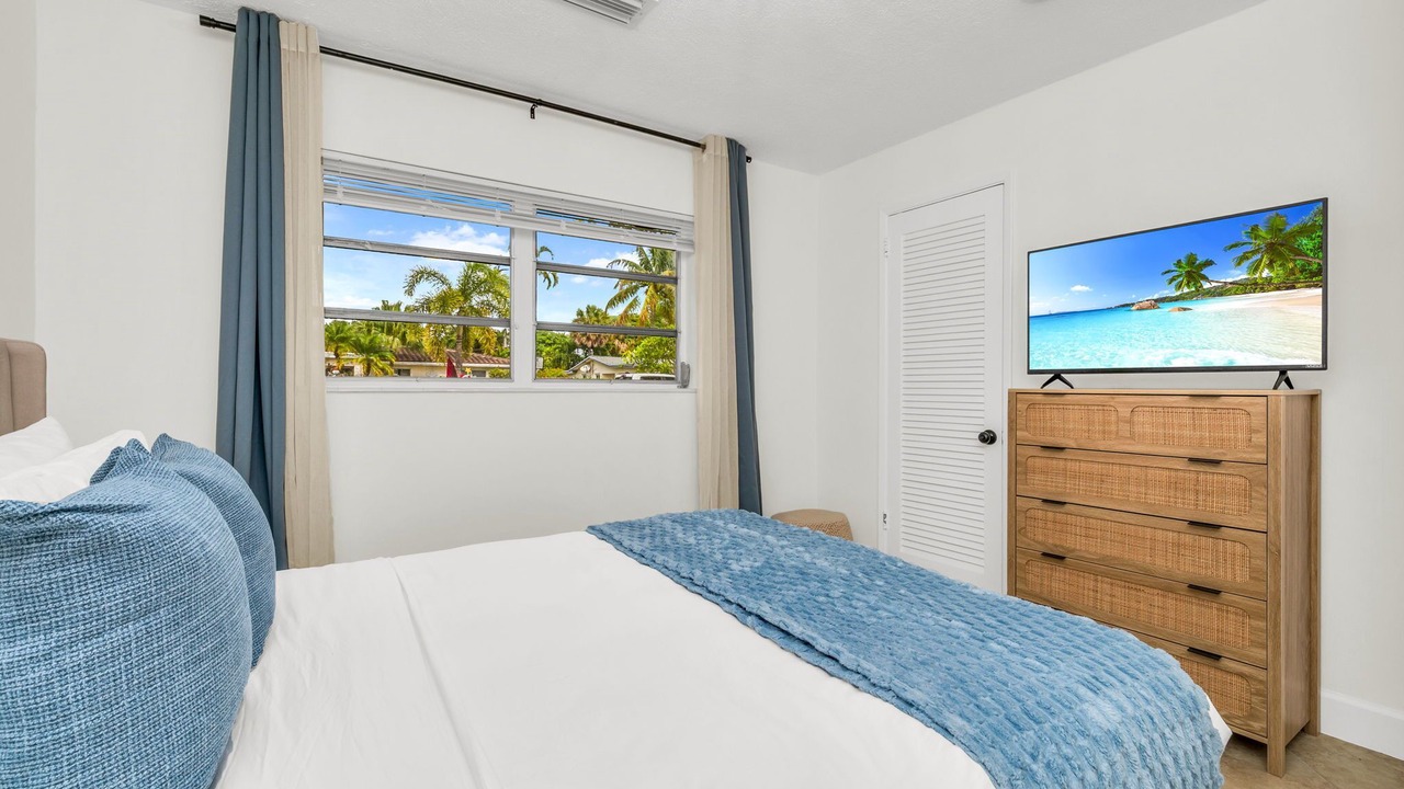 Photo of Bedroom in Garden Isles