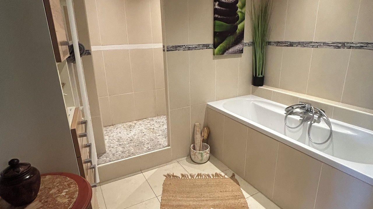 Photo of Bathroom in Villarzel-du-Razes