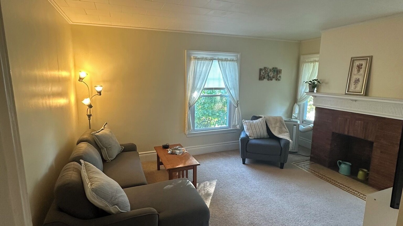 Photo of Livingroom in Seneca Falls