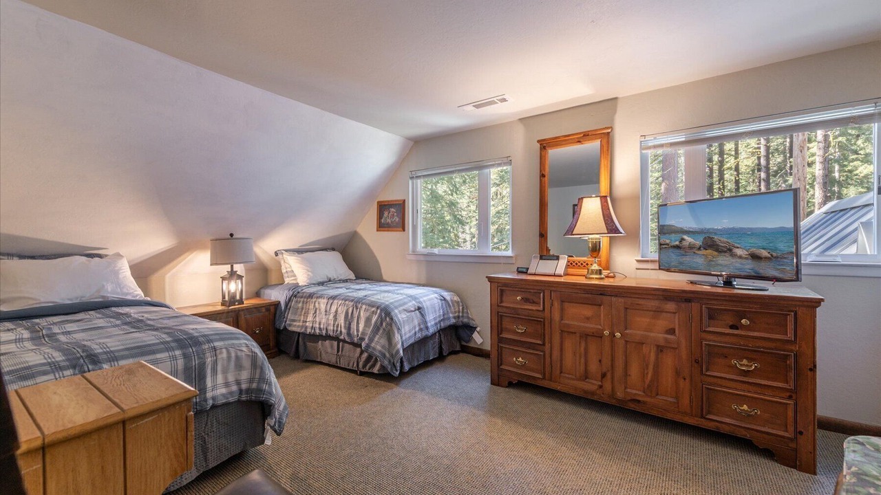 Photo of Bedroom in Tahoe Pines