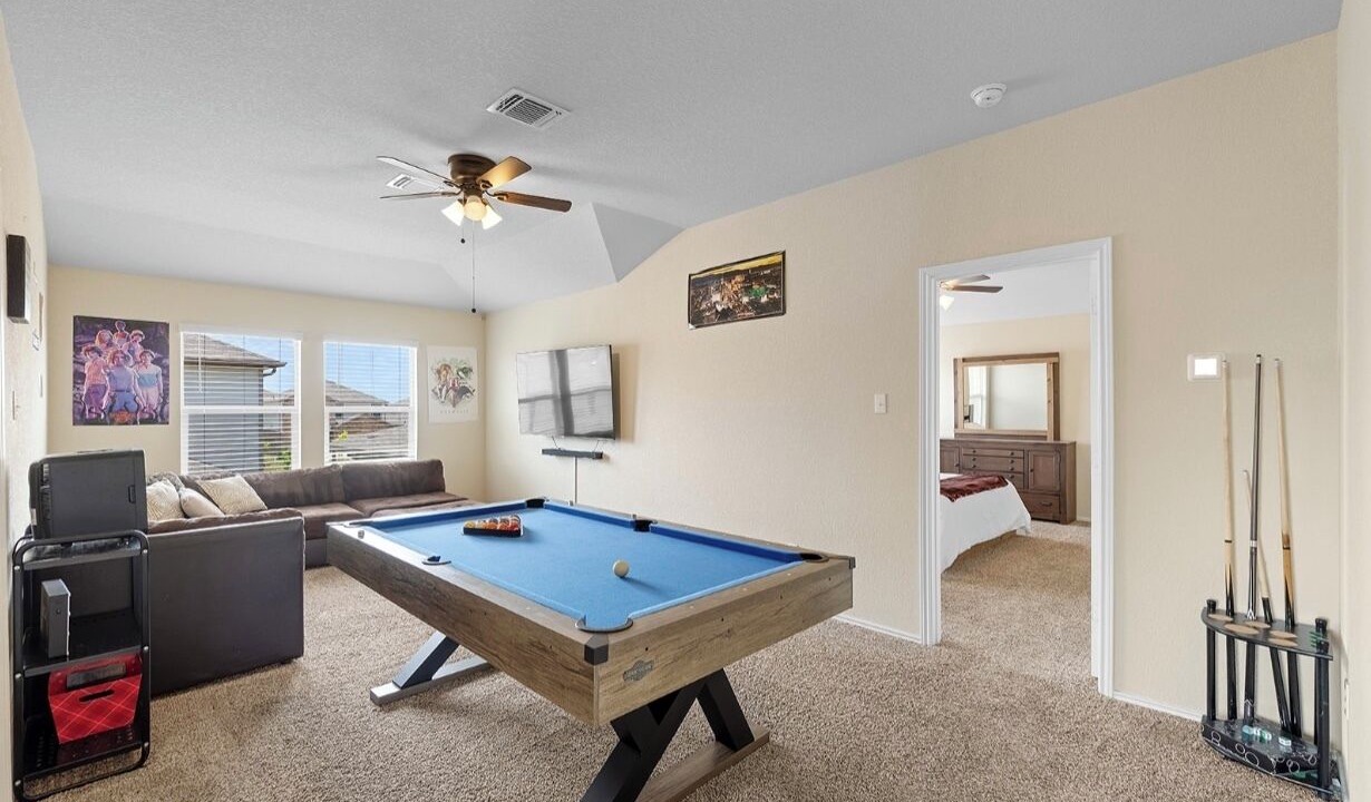 Photo of Livingroom in Jarrell
