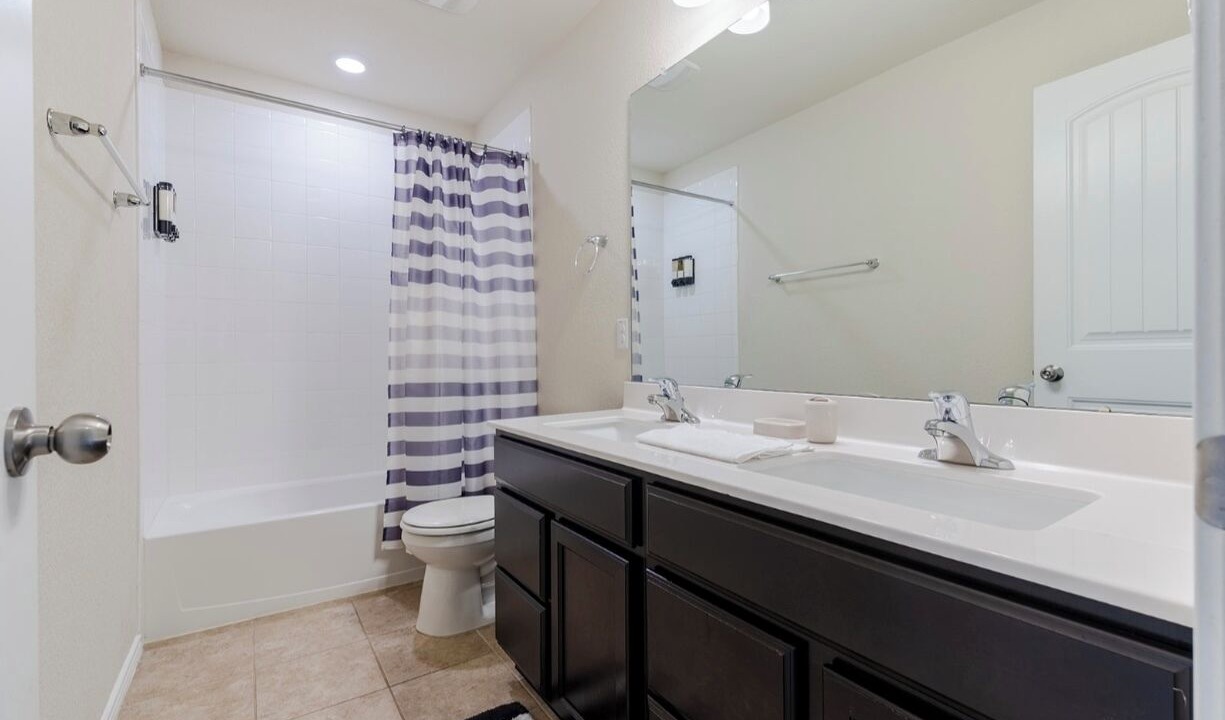 Photo of Bathroom in Jarrell