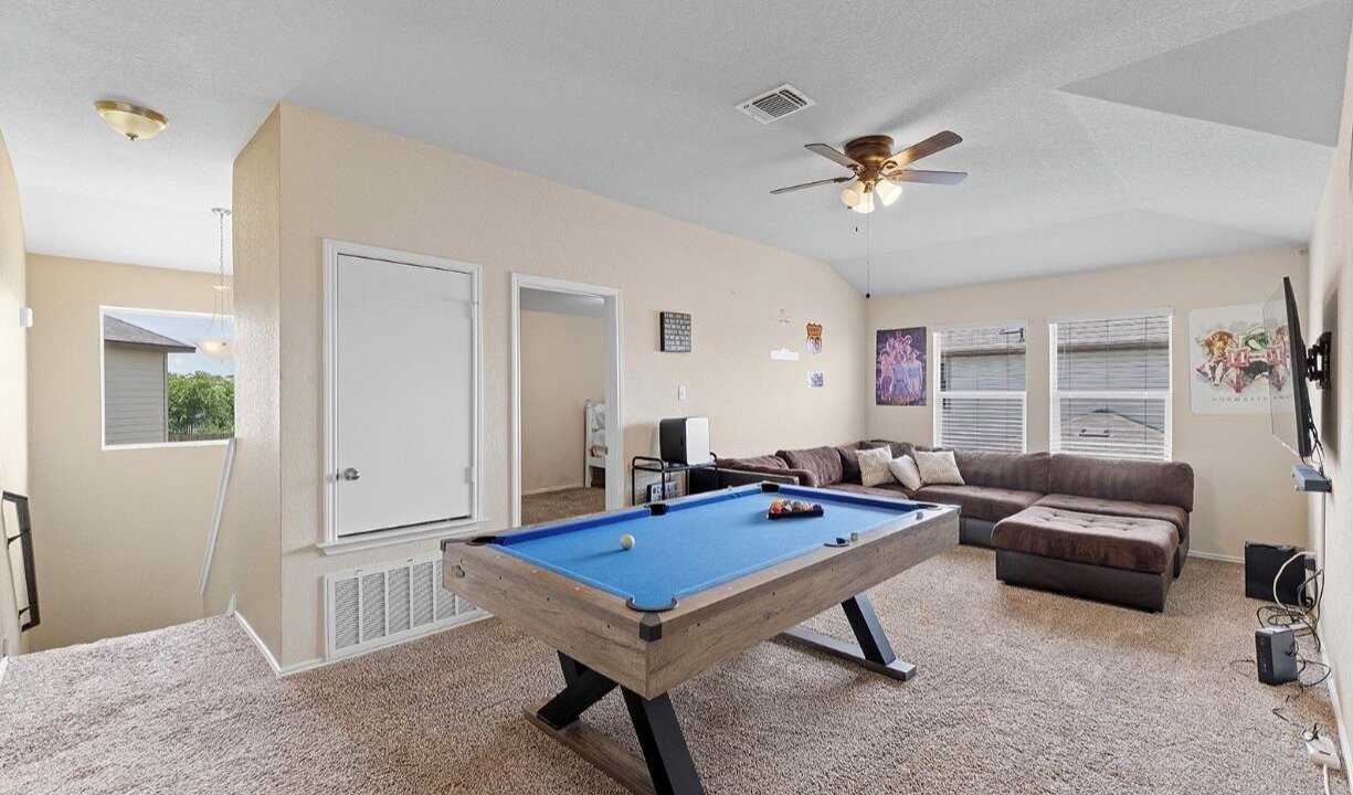 Photo of Livingroom in Jarrell