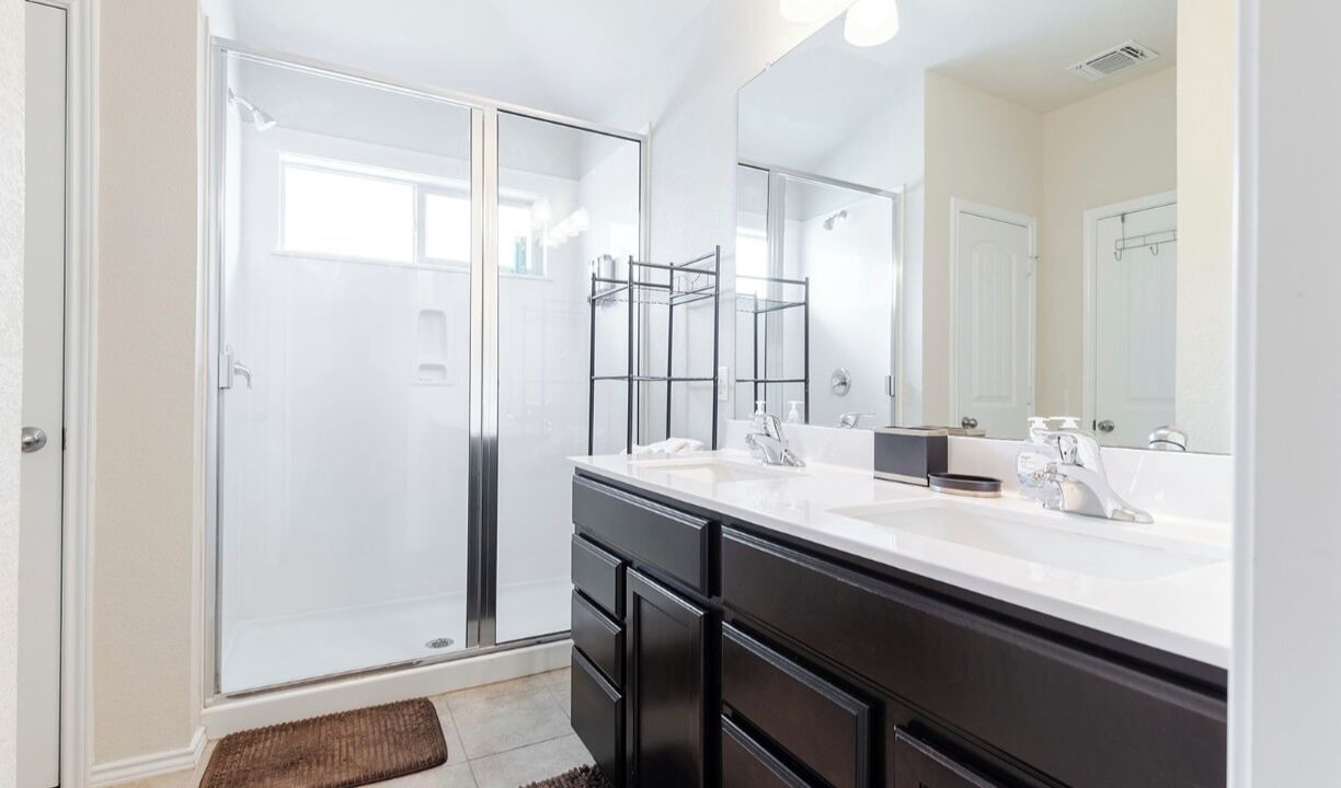 Photo of Bathroom in Jarrell