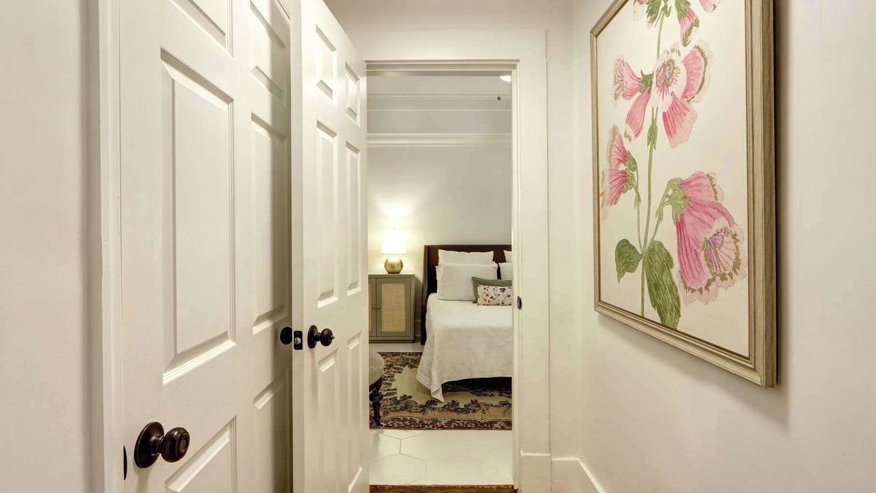 Photo of Bedroom in Thomas Square