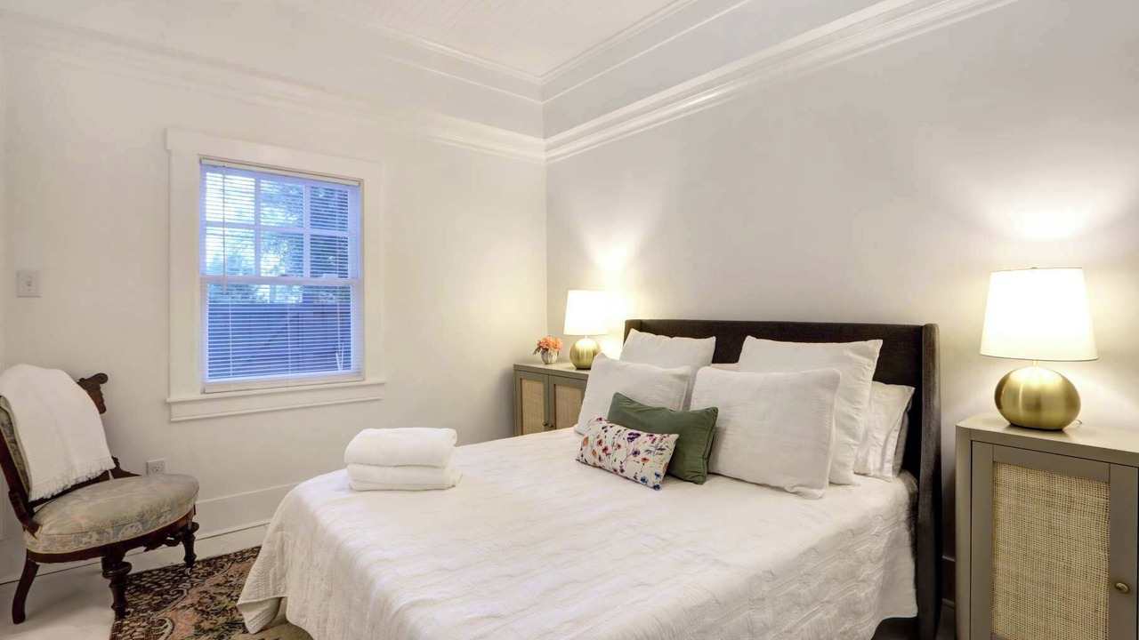 Photo of Bedroom in Thomas Square