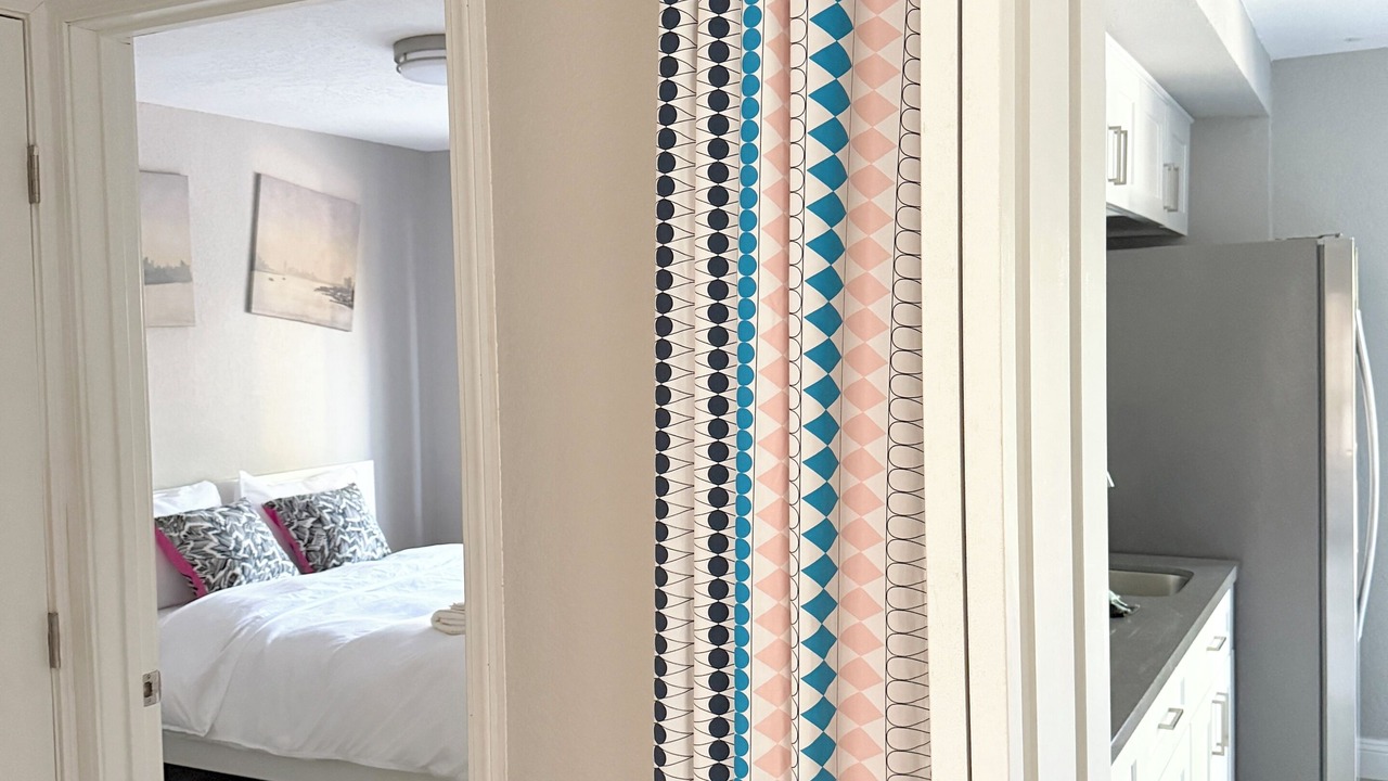 Photo of Bedroom in East Palo Alto