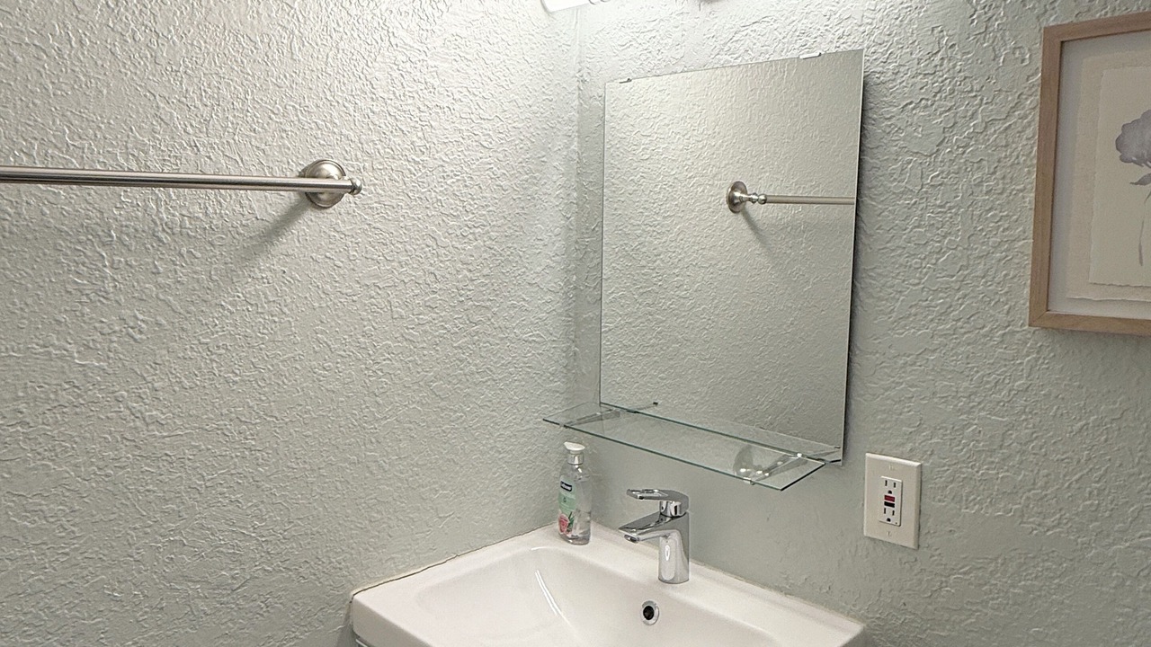 Photo of Bathroom in East Palo Alto