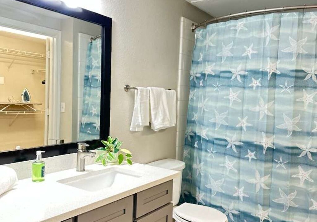 Photo of Bathroom in Alden Bridge
