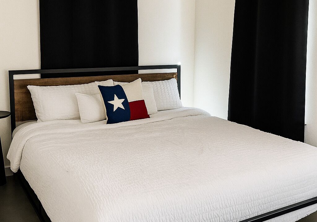 Photo of Bedroom in South Dallas - Fair Park