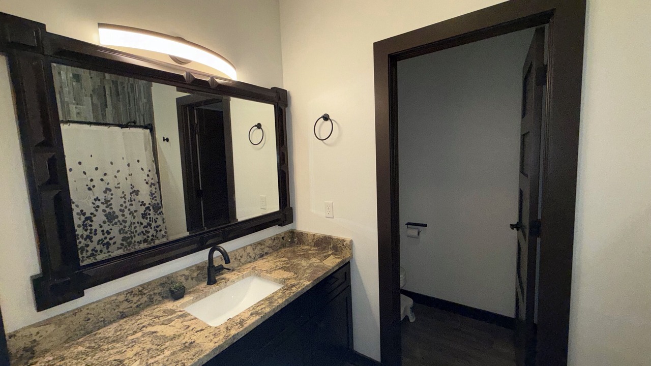 Photo of Bathroom in Porum