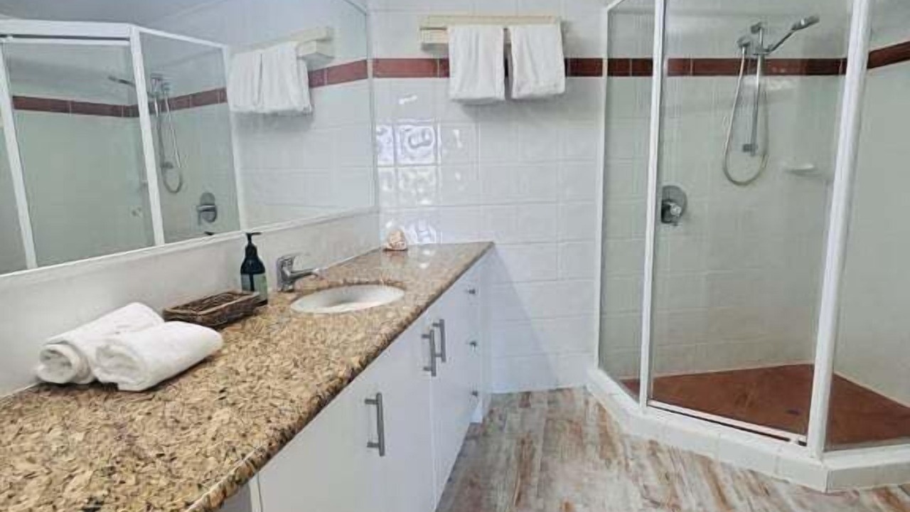 Photo of Bathroom in Point Lookout