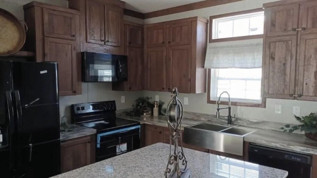 Photo of Kitchen in Putnam Hall