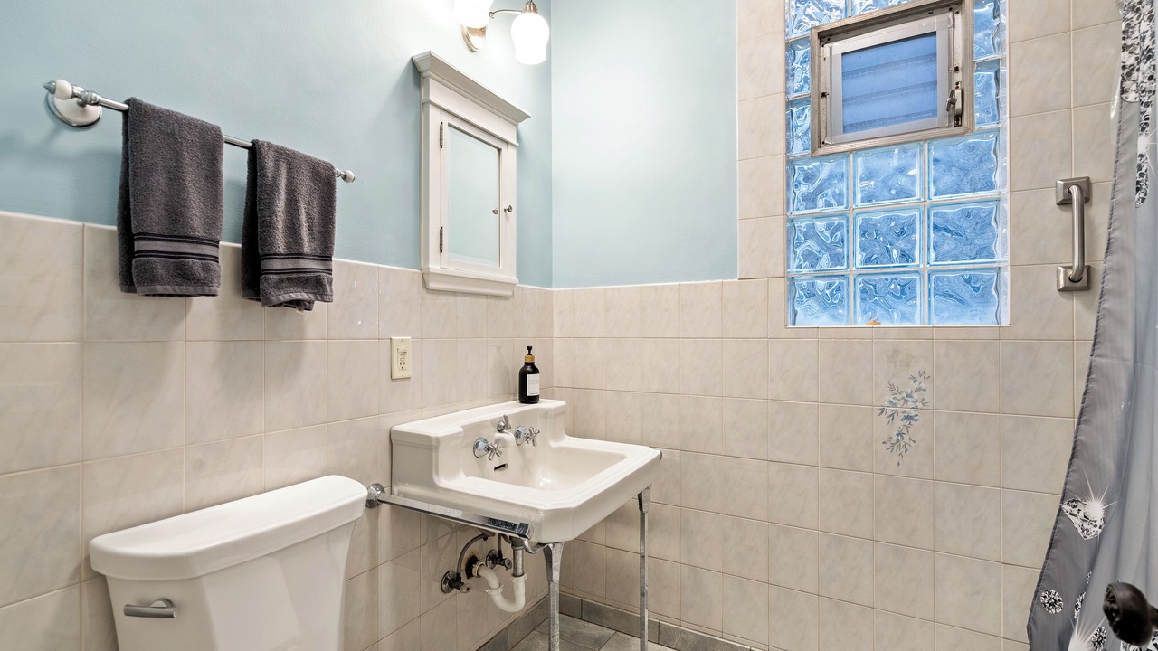 Photo of Bathroom in North Center