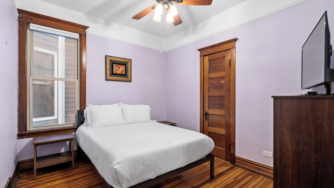 Photo of Bedroom in North Center