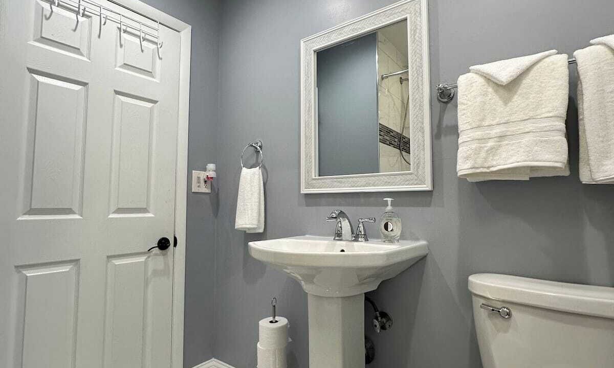 Photo of Bathroom in Waukegan