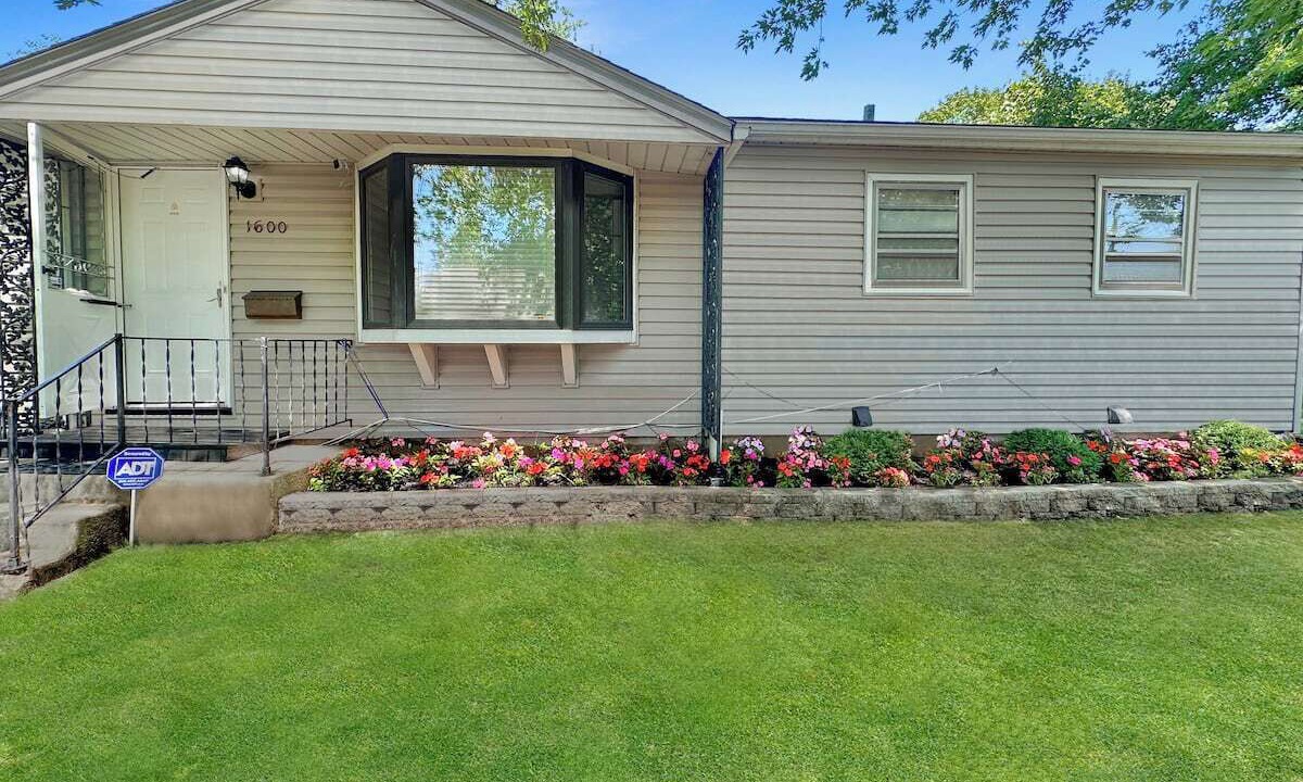 Photo of Outdoor in Waukegan