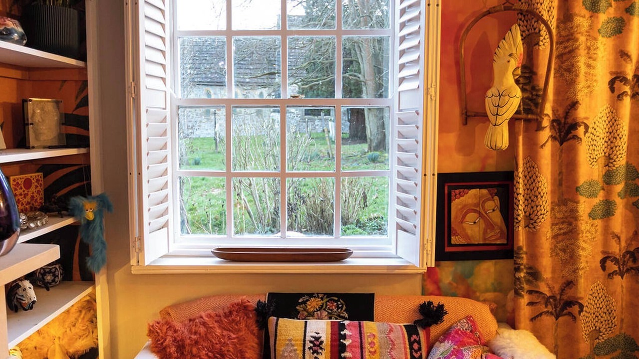 Photo of Livingroom in Cowfold