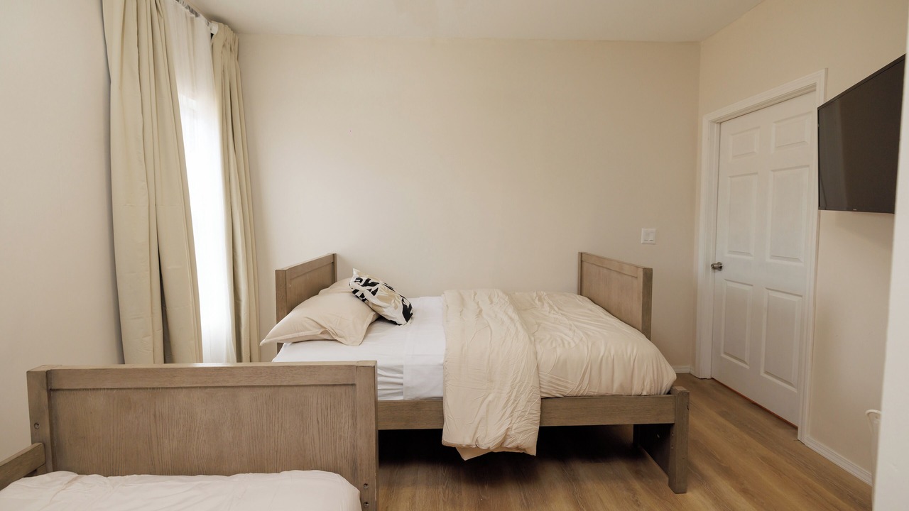 Photo of Bedroom in Acworth