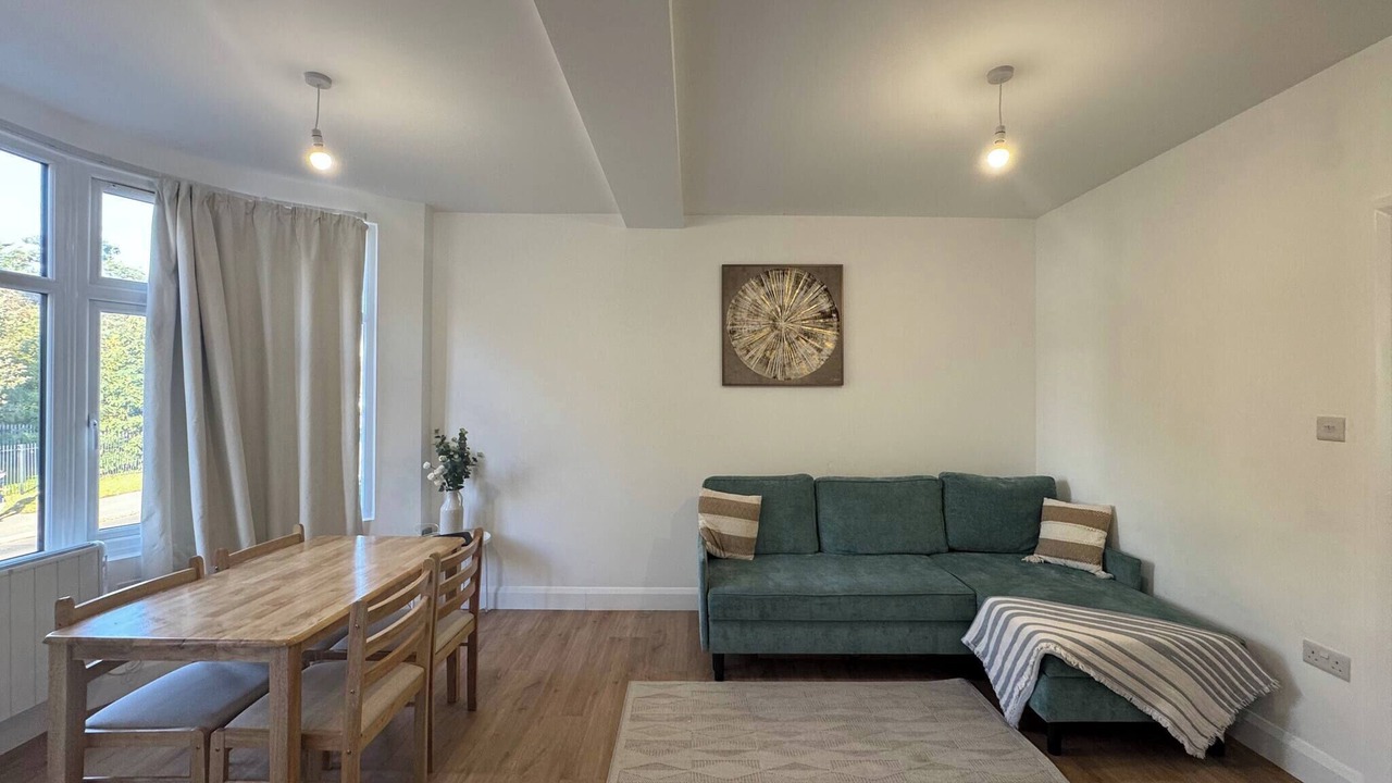 Photo of Livingroom in Wallington North