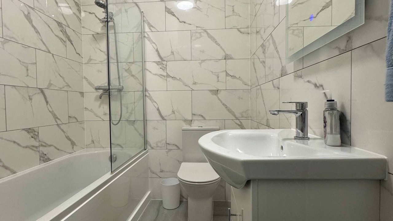 Photo of Bathroom in Wallington North
