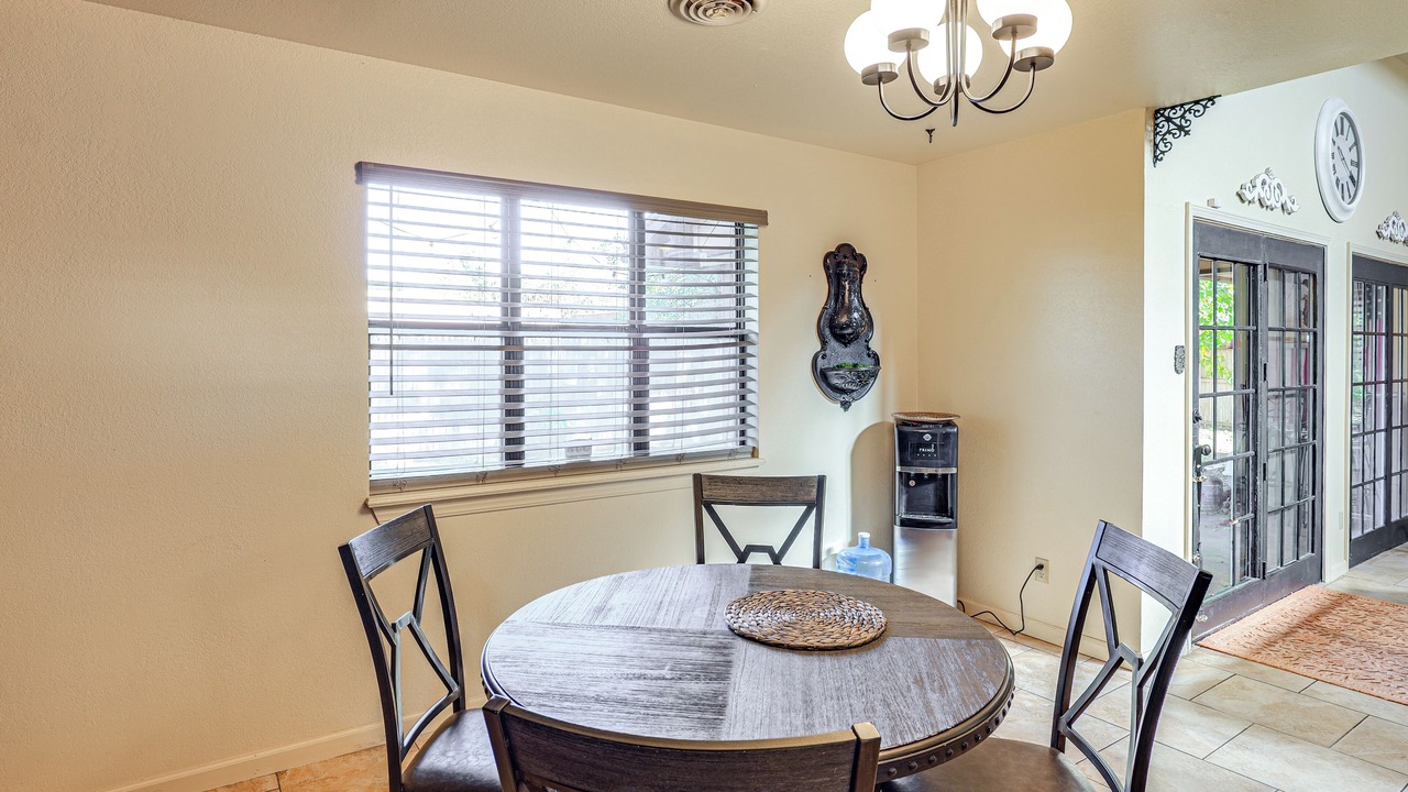Photo of Bedroom in Roswell