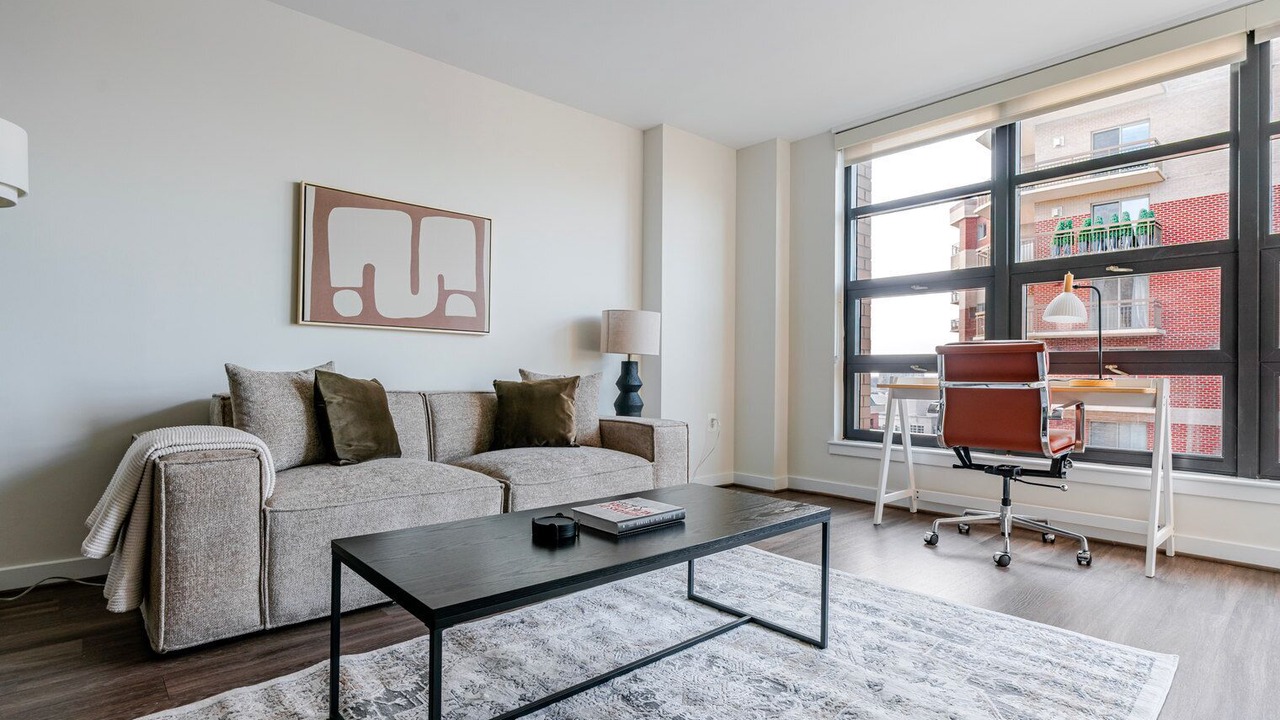 Photo of Livingroom in Ballston