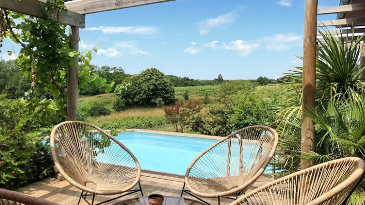 Photo of Outdoor in Mombrier