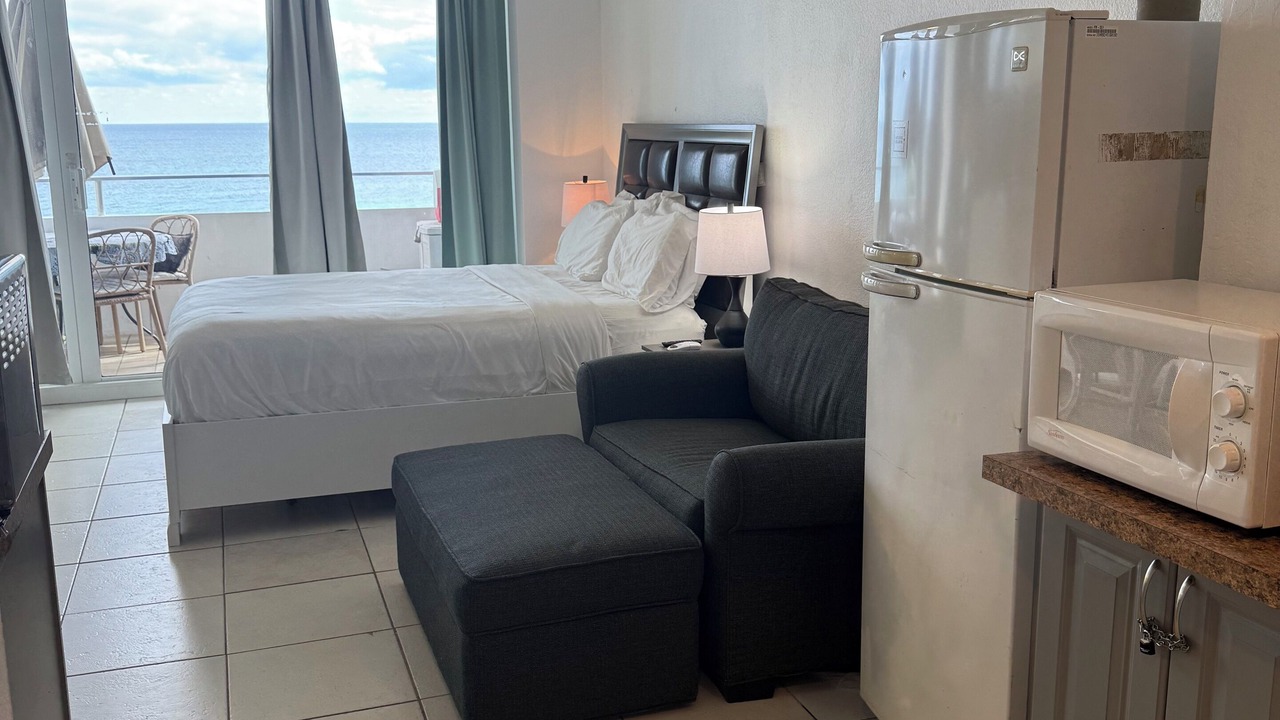 Photo of Bedroom in Galt Mile