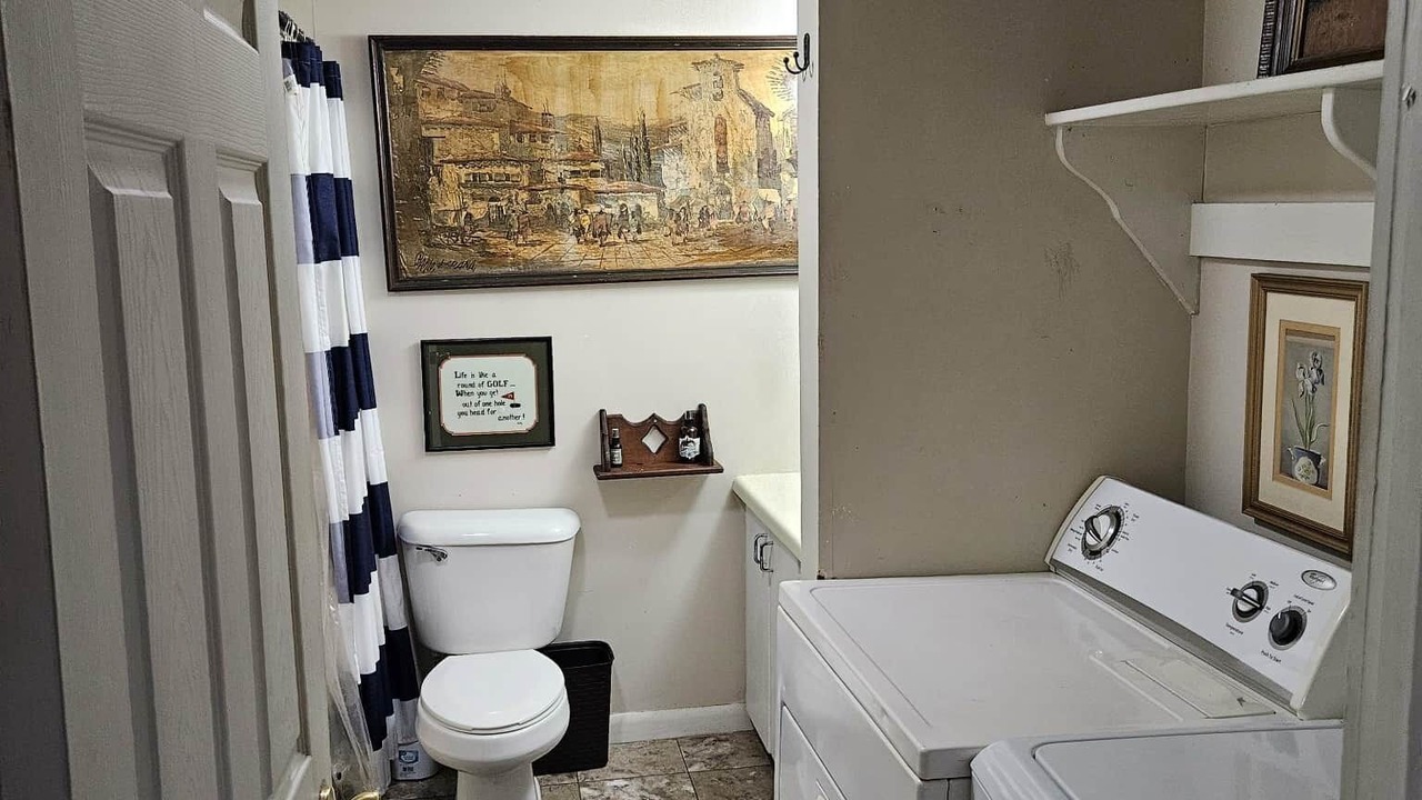 Photo of Bathroom in DeRidder