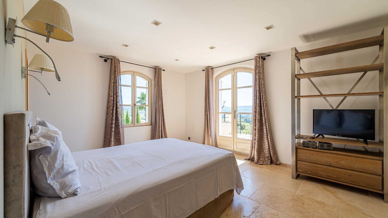 Photo of Bedroom in La Cadiere-d'Azur