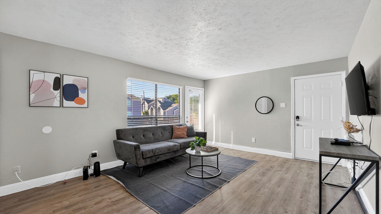 Photo of Livingroom in Lake Highlands