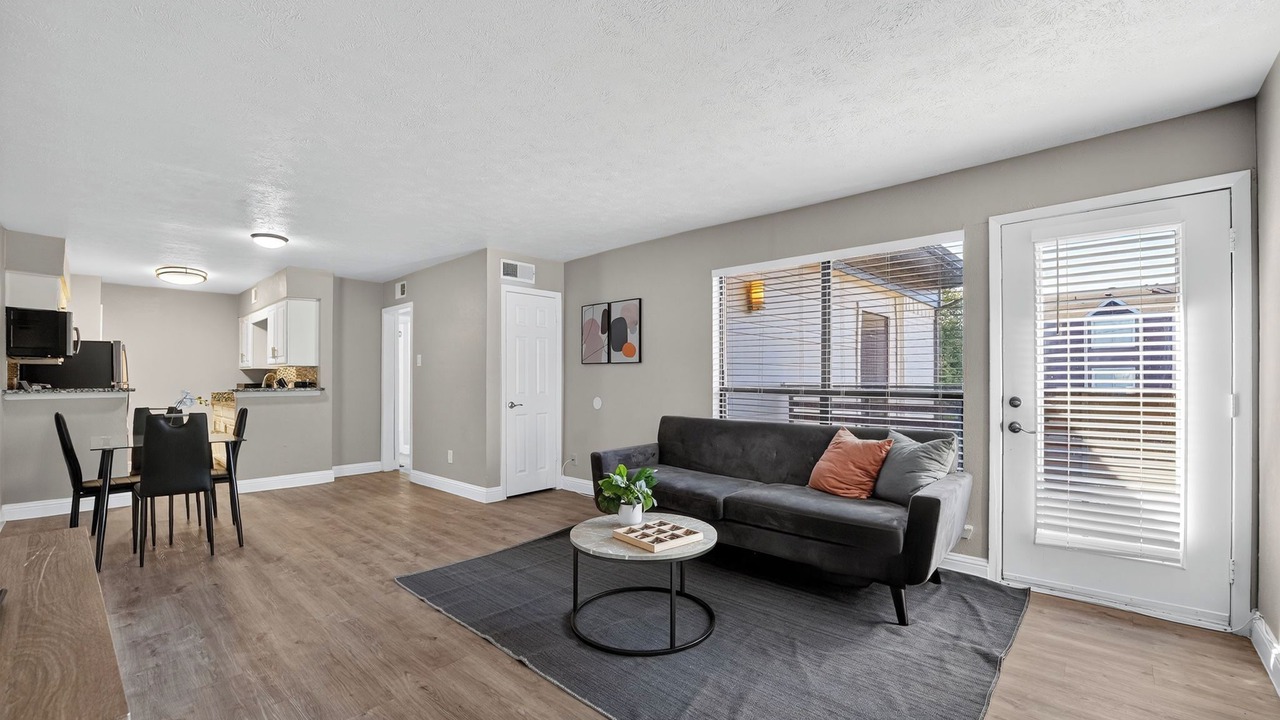 Photo of Livingroom in Lake Highlands