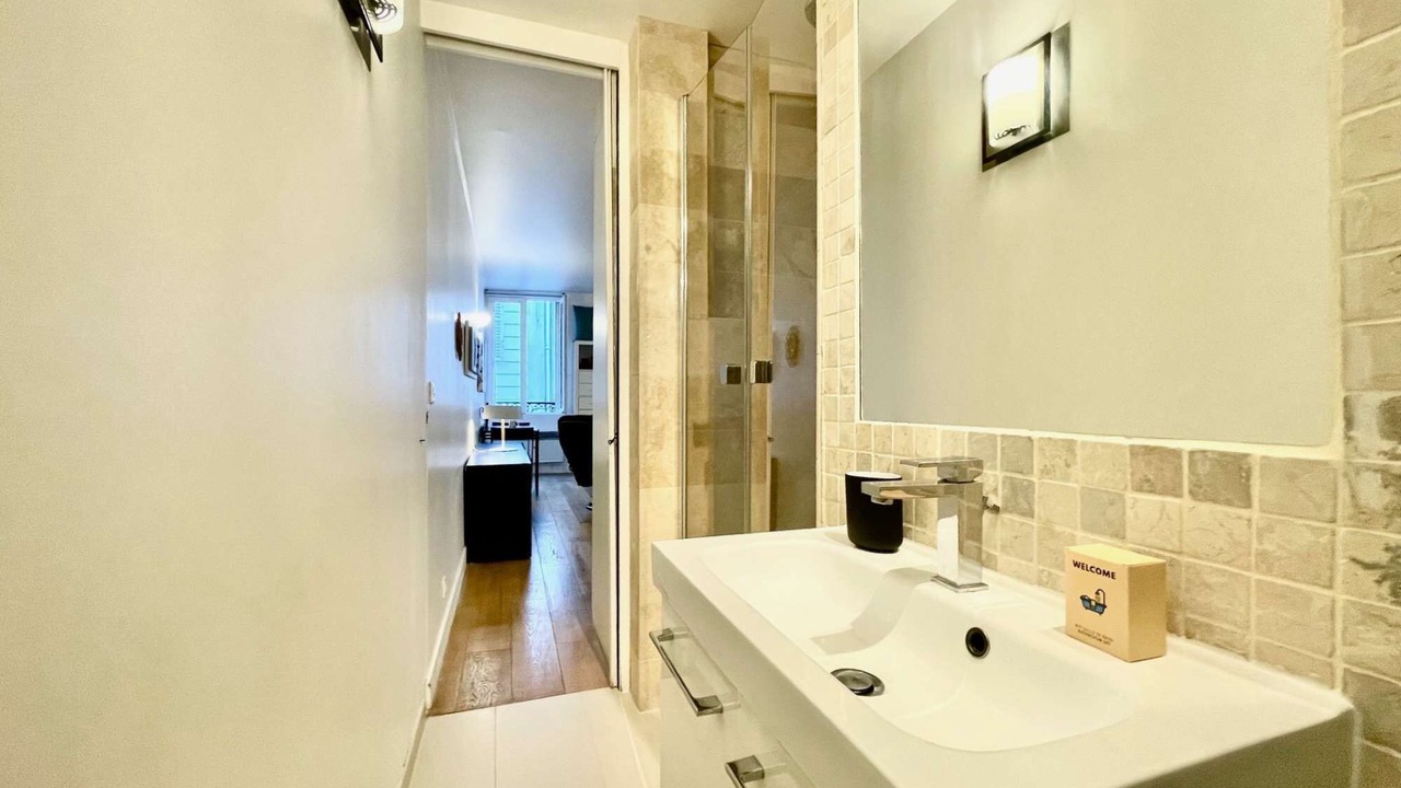 Photo of Bathroom in Bonne-Nouvelle