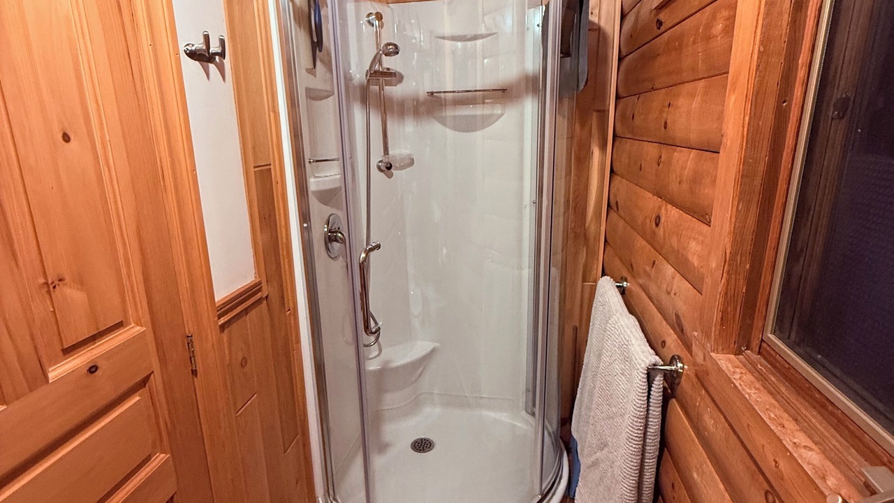 Photo of Bathroom in Chute-Saint-Philippe