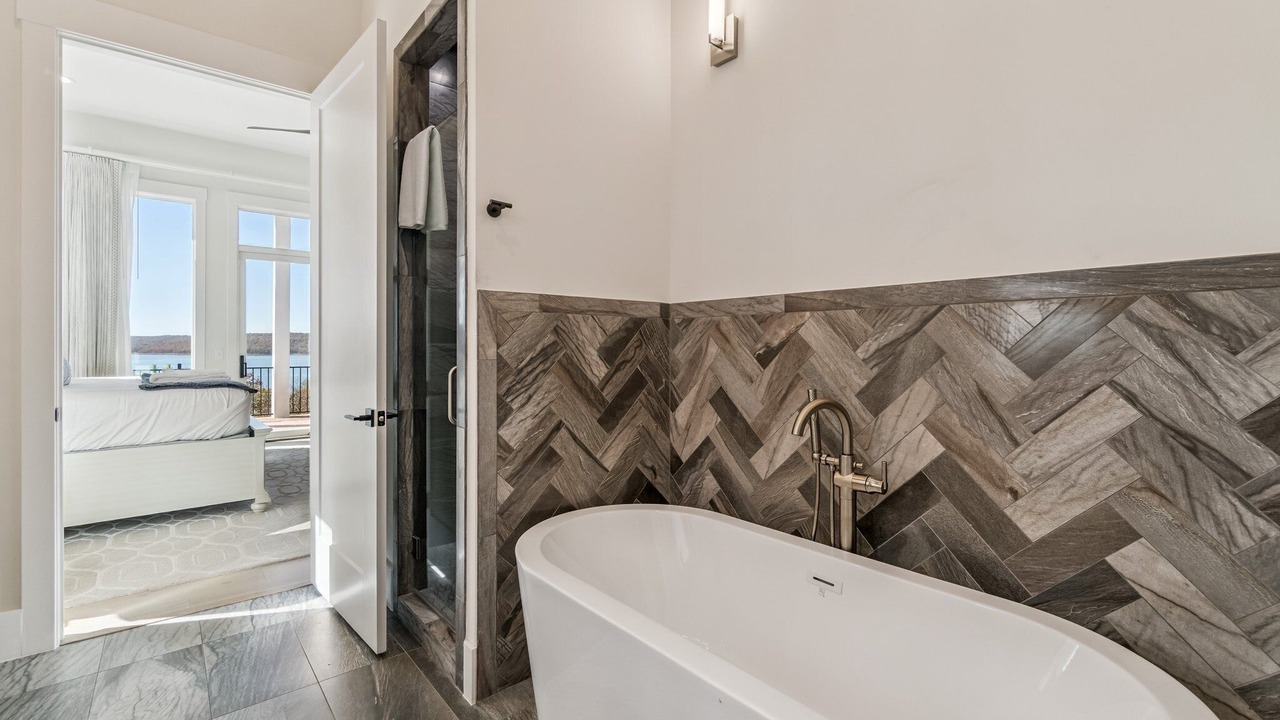 Photo of Bathroom in Eufaula