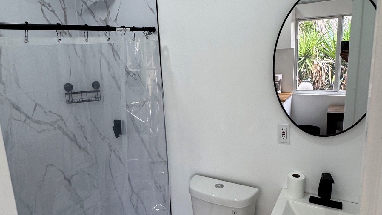 Photo of Bathroom in Cutler Bay