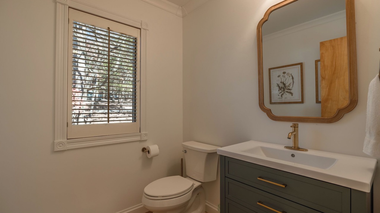 Photo of Bathroom in Innsbrook