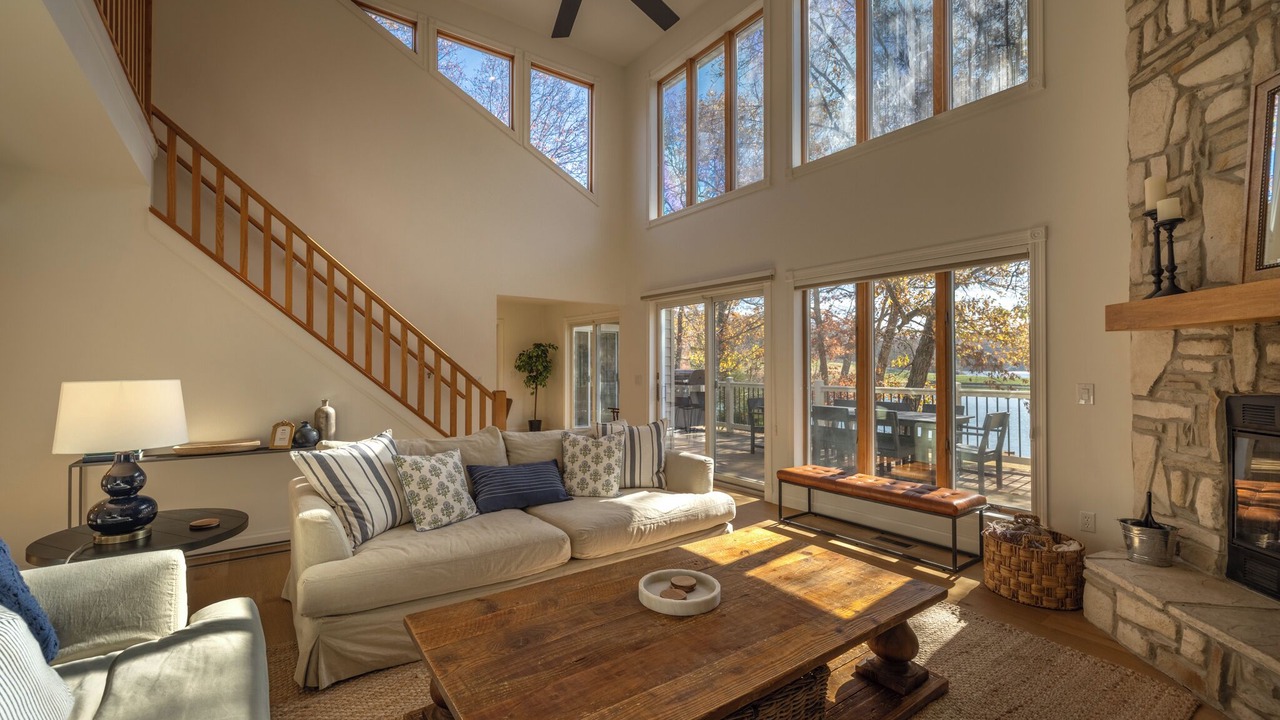 Photo of Livingroom in Innsbrook