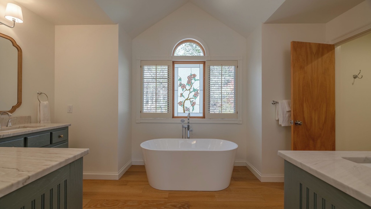 Photo of Bathroom in Innsbrook