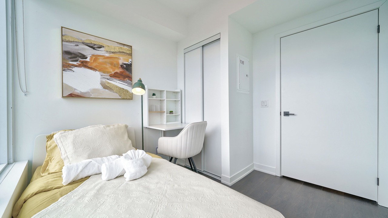 Photo of Bedroom in Garden District