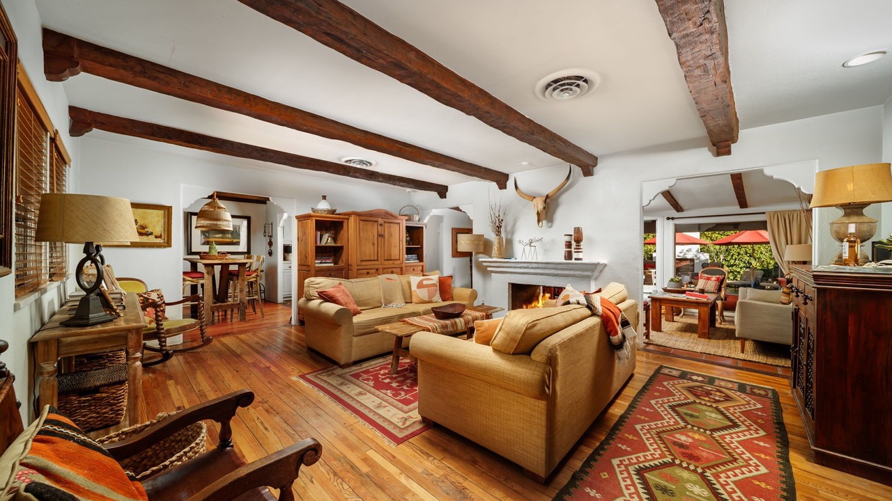 Photo of Livingroom in Warm Sands