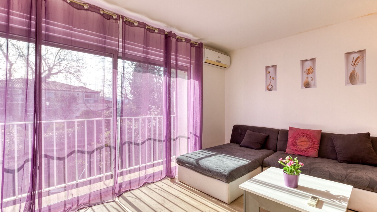 Photo of Livingroom in Mireval